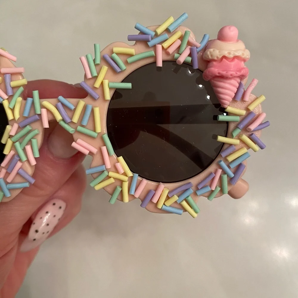 Girls light pink flower shaped sunglasses w sprinkles and ice cream charm